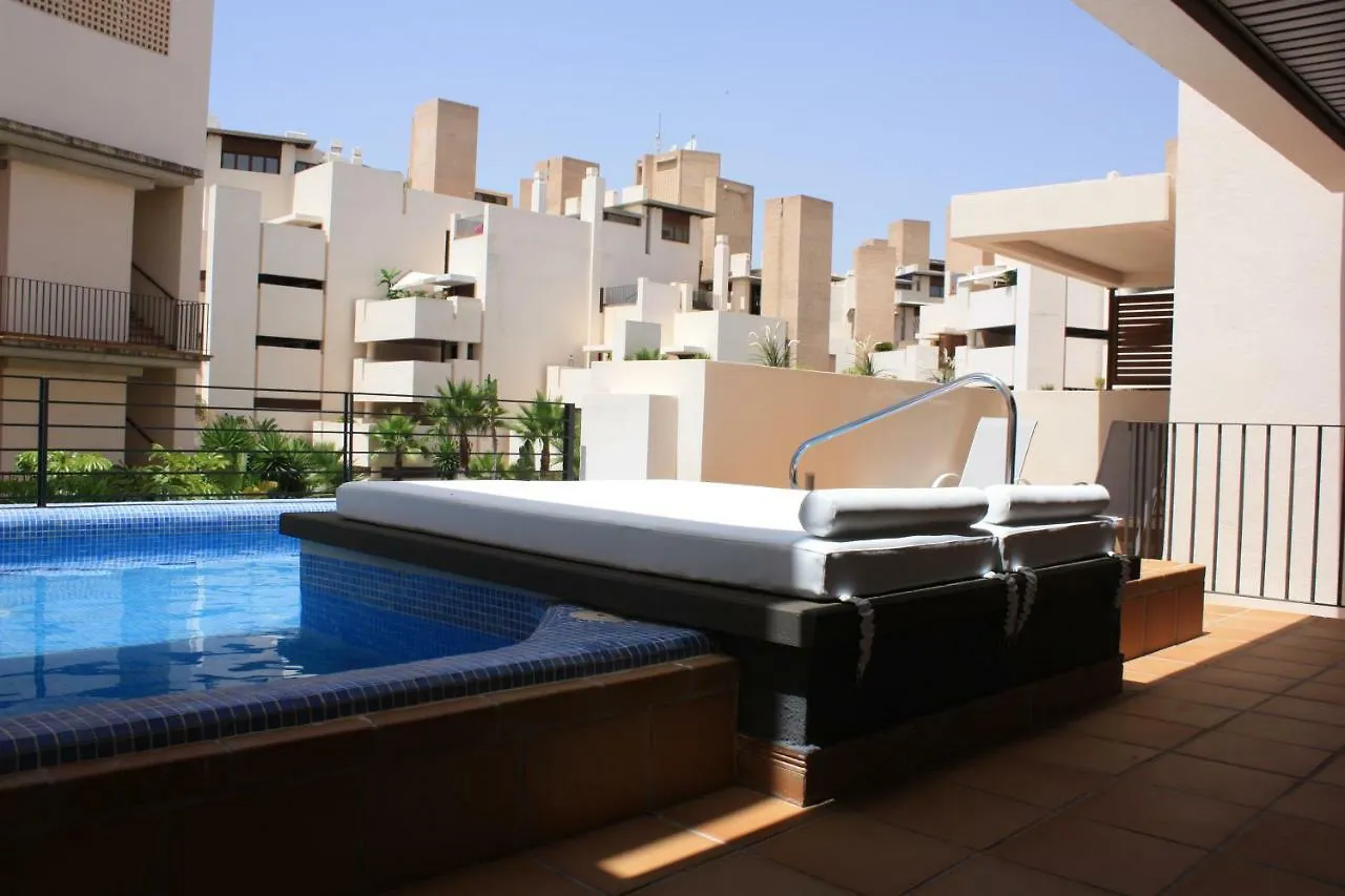 104 - Apartment With Private Swimming Pool Estepona