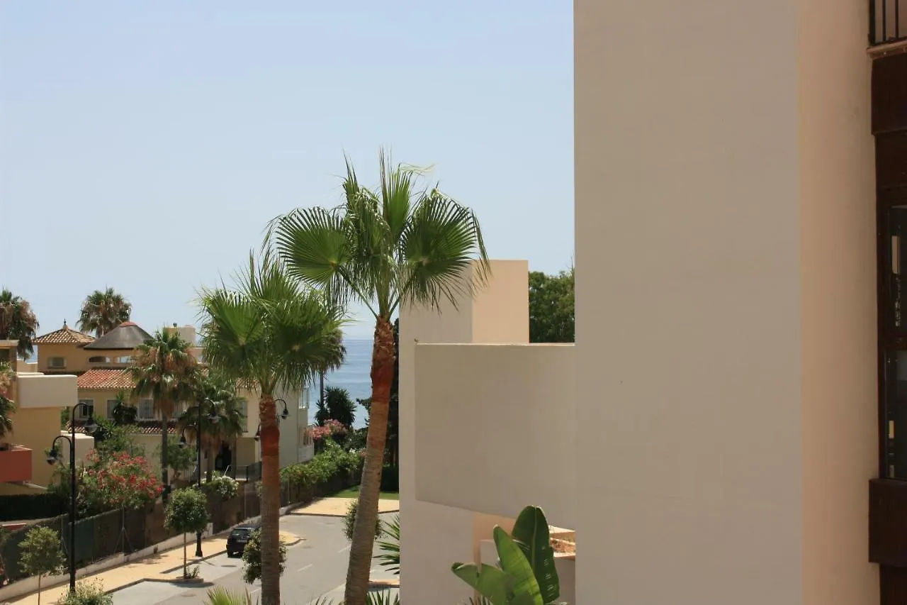 104 - Apartment With Private Swimming Pool Estepona