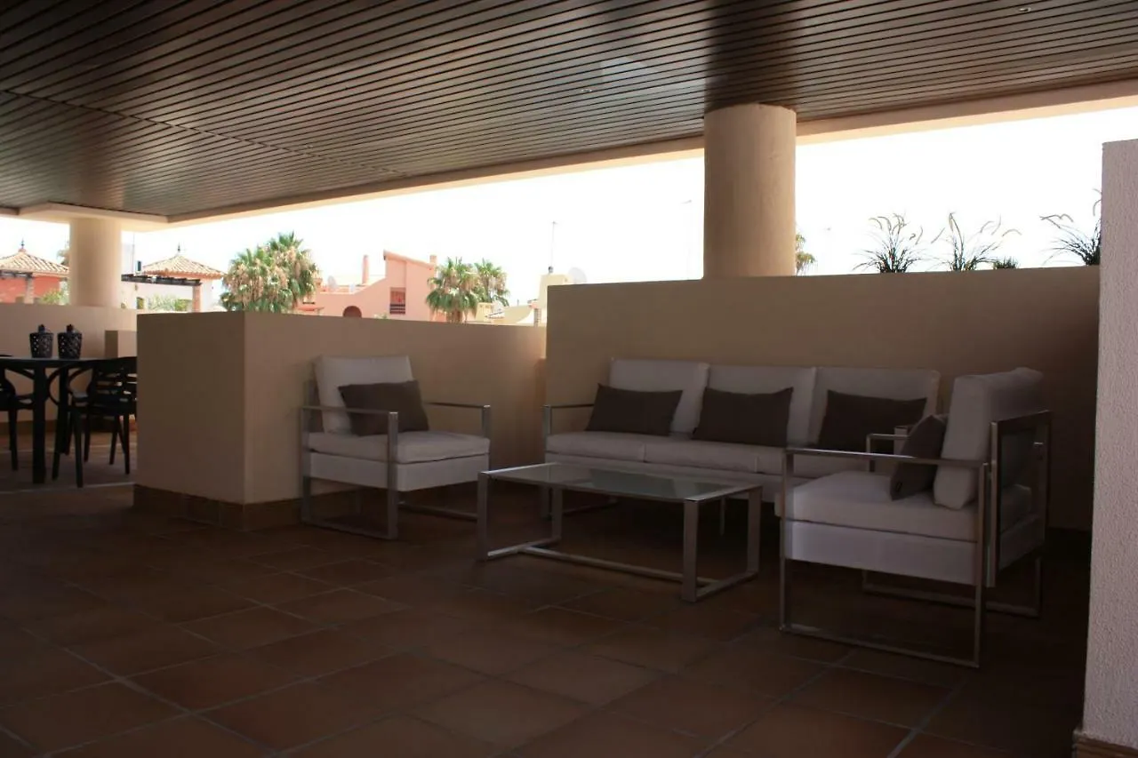 104 - Apartment With Private Swimming Pool إِستيبونا